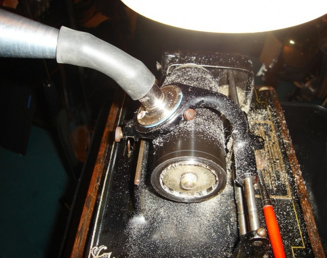Wax cylinder recording of Beating Tones and Flapping Wings by Aleks Kolkowski